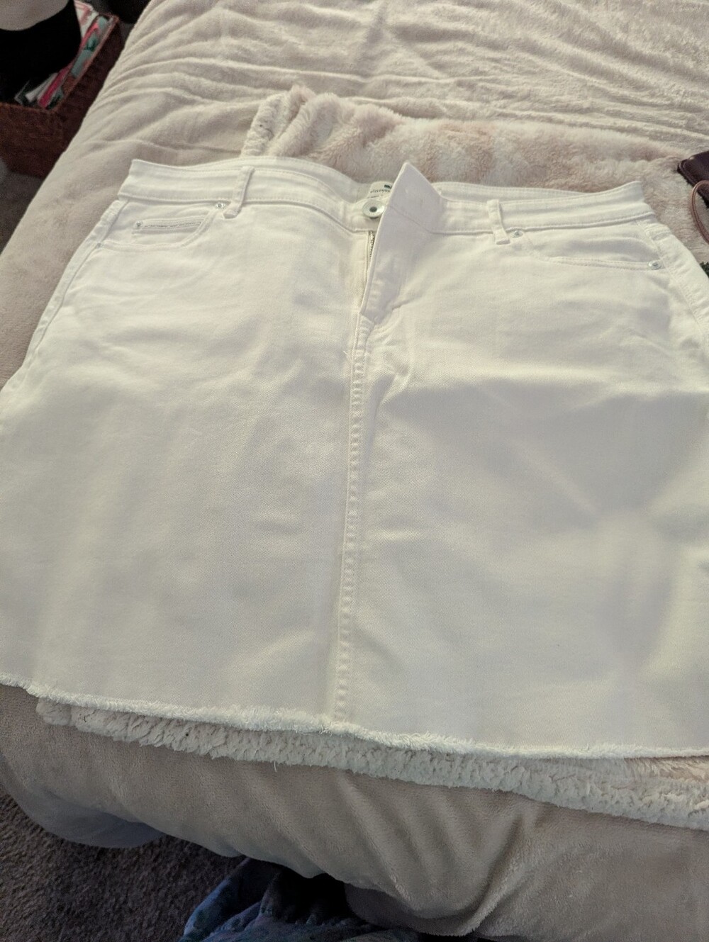 Vineyard Vines White Denim Mini Skirt with Raw Hem